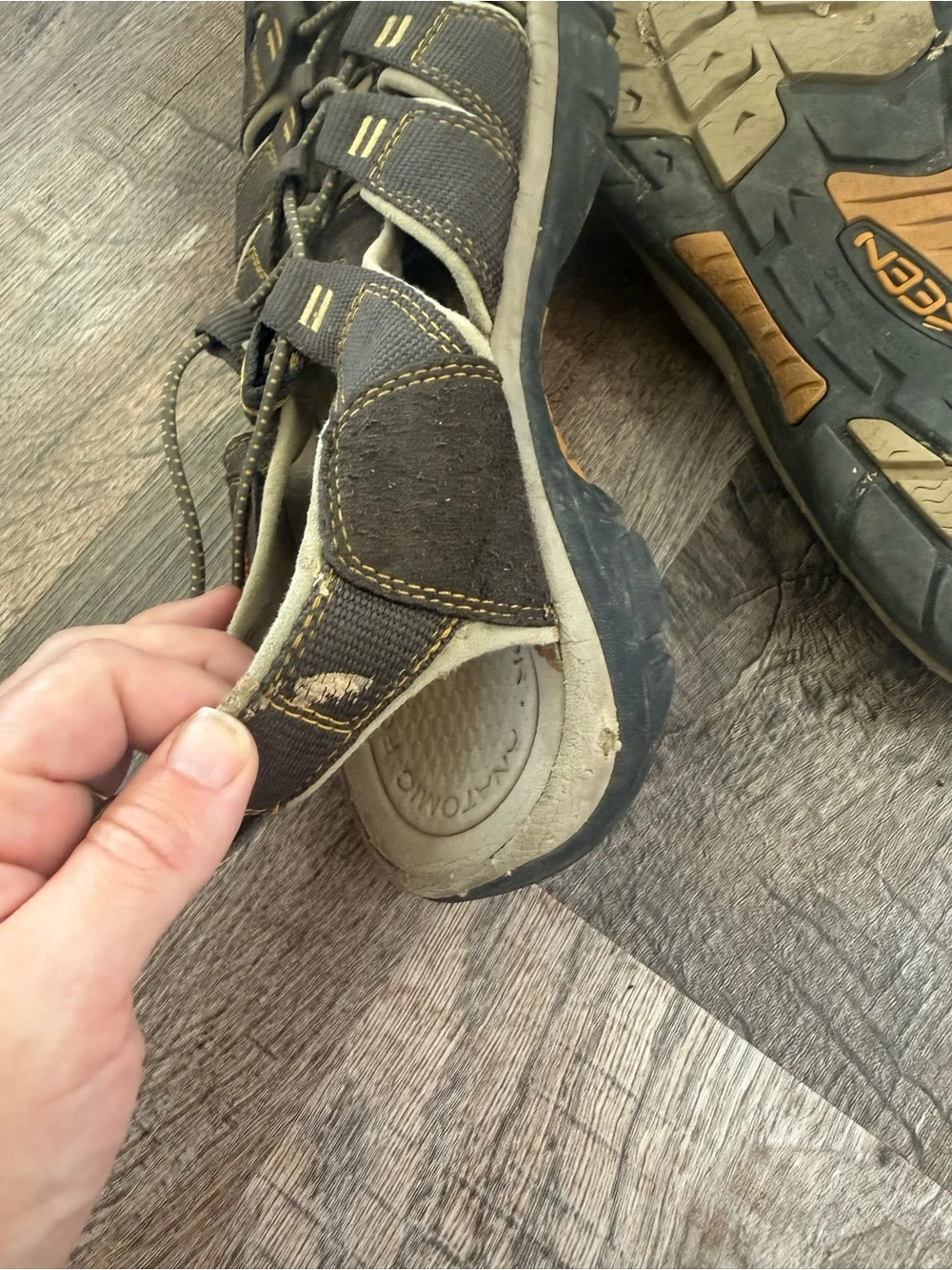 KEEN Newport H2 Men’s Waterproof Lace-Up Closed-Toe Sport Sandals Brown 10.5